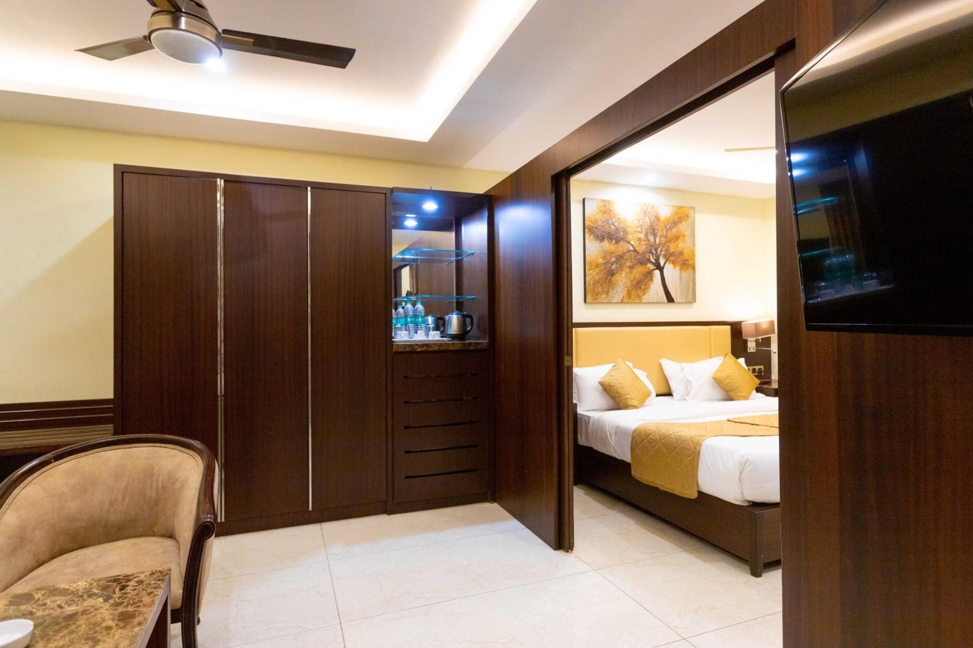 Hotel Godwin - Colaba Mumbai Ngoại thất bức ảnh