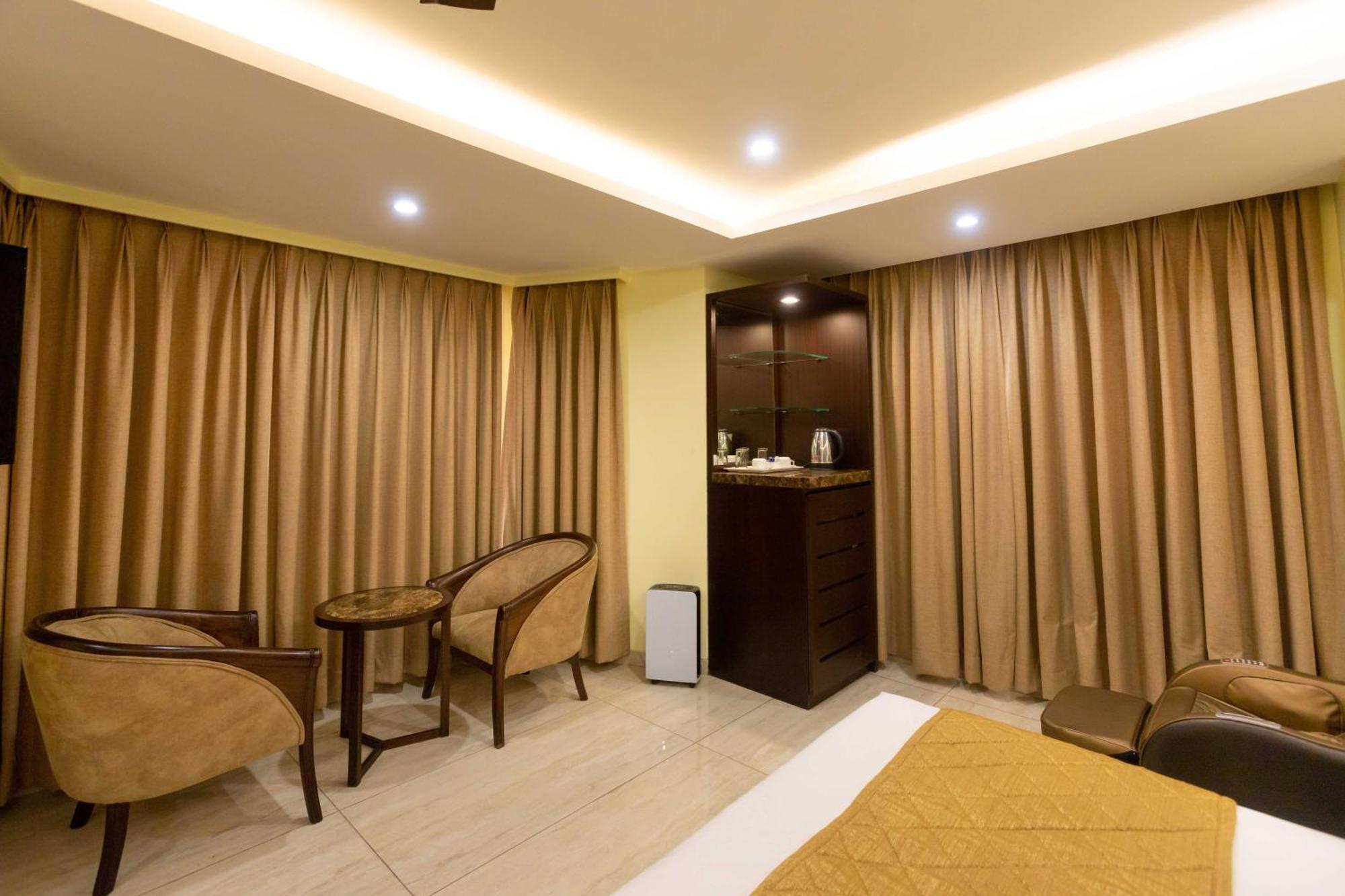 Hotel Godwin - Colaba Mumbai Ngoại thất bức ảnh