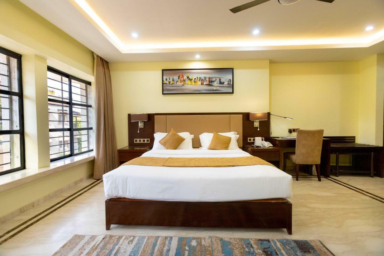 Hotel Godwin - Colaba Mumbai Ngoại thất bức ảnh